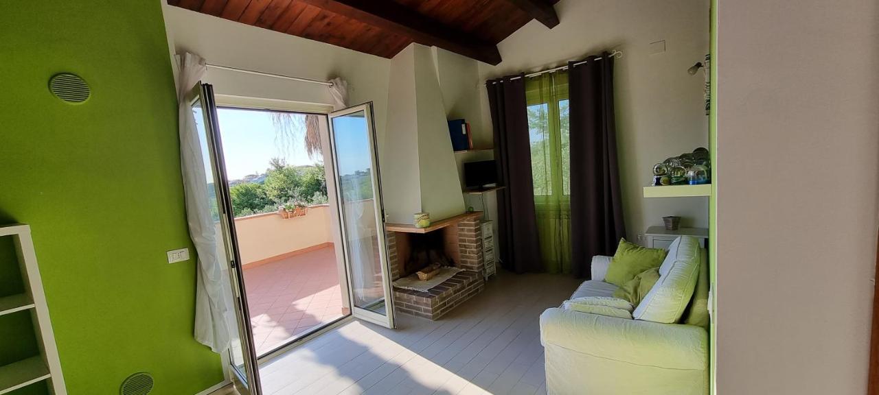 Apartmán Casale Angela Torrevecchia Teatina Exteriér fotografie
