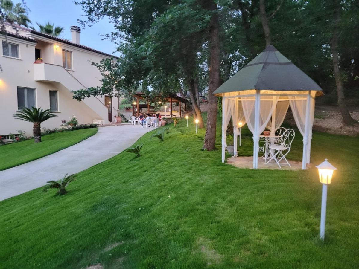 Apartmán Casale Angela Torrevecchia Teatina Exteriér fotografie